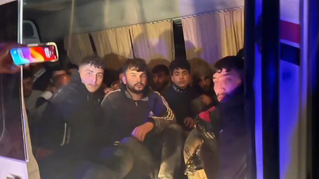 Duzensiz Gocmen 60.Mp4 Snapshot 00.08.551