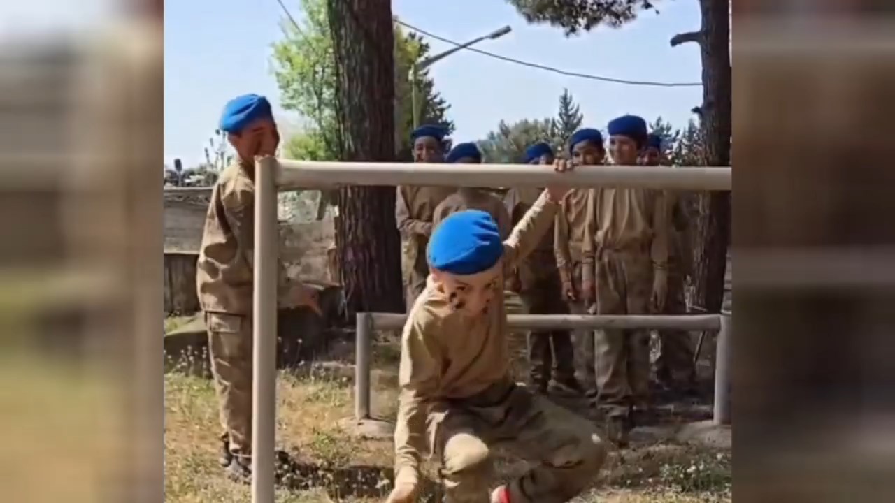 Gelecegin Komandolari.mp4 Snapshot 00.26.480
