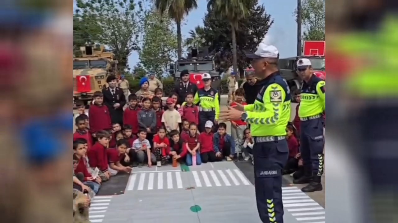 Gelecegin Komandolari.mp4 Snapshot 01.44.177