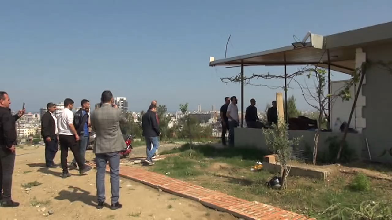 Kaçak Ev Yıkımı.mp4 Snapshot 00.34.840