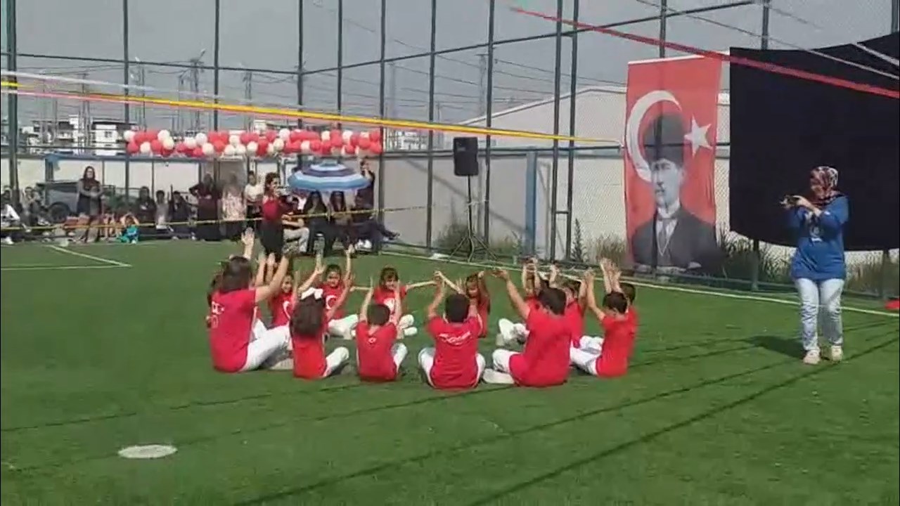 Konteyner Kentte Cocuk Bayrami.mp4 Snapshot 00.02.279