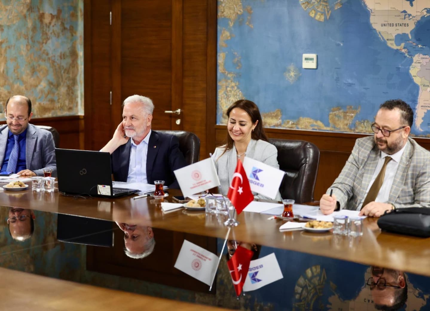 499713327 1122592726577449 1811232428735349980 N