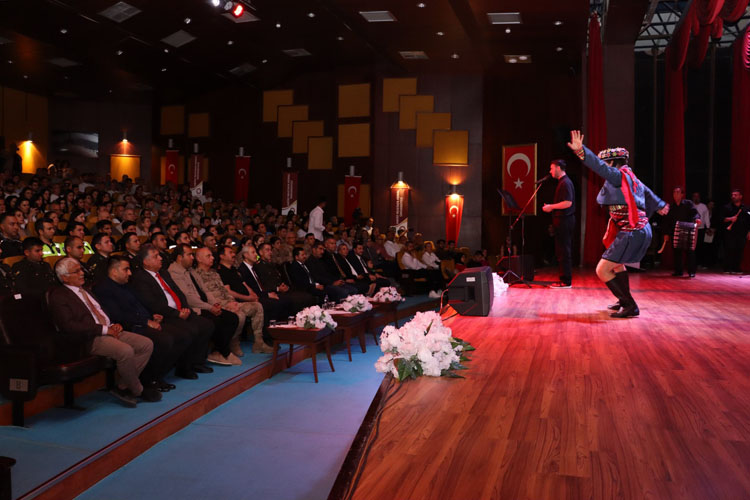 Conk Bayiri Alay Sancak+2