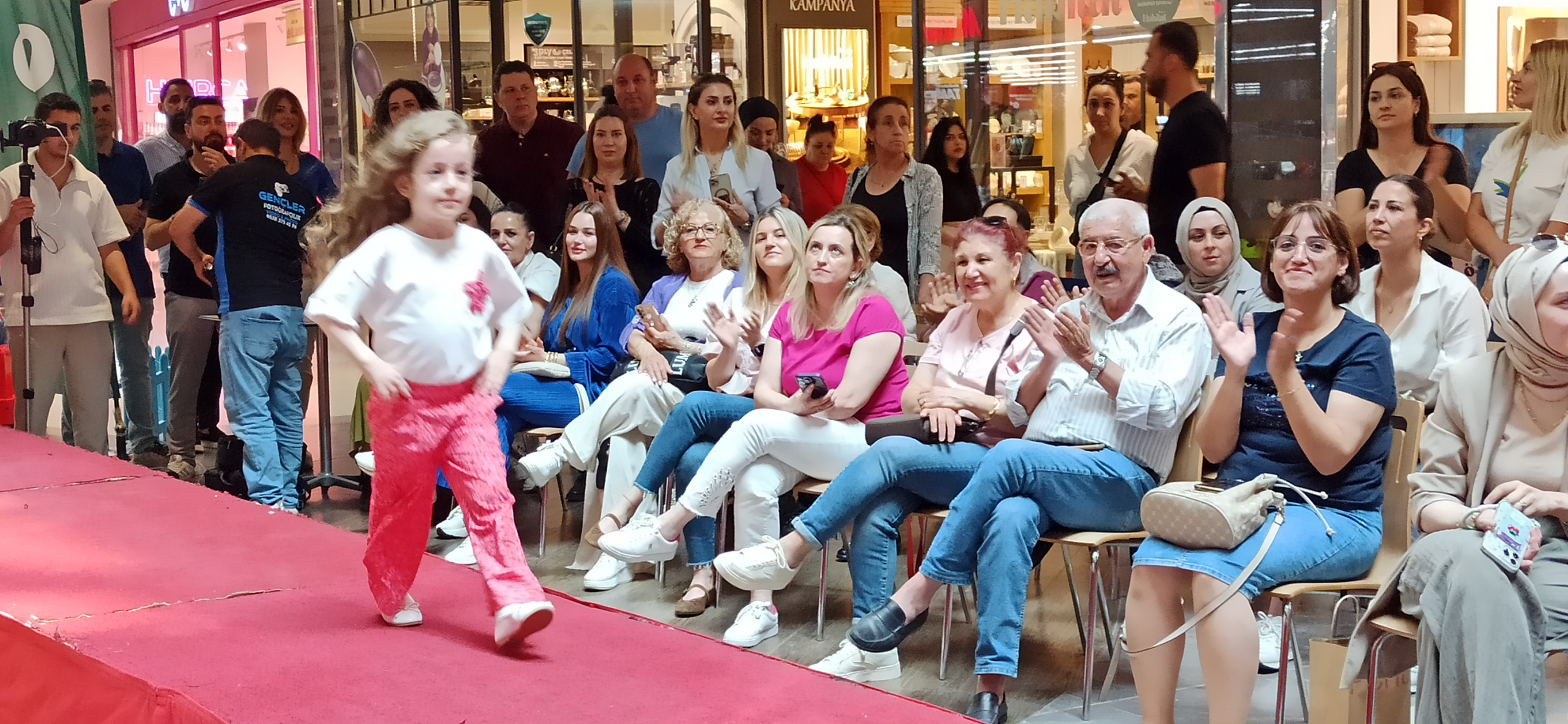 Dodi Defile (12)