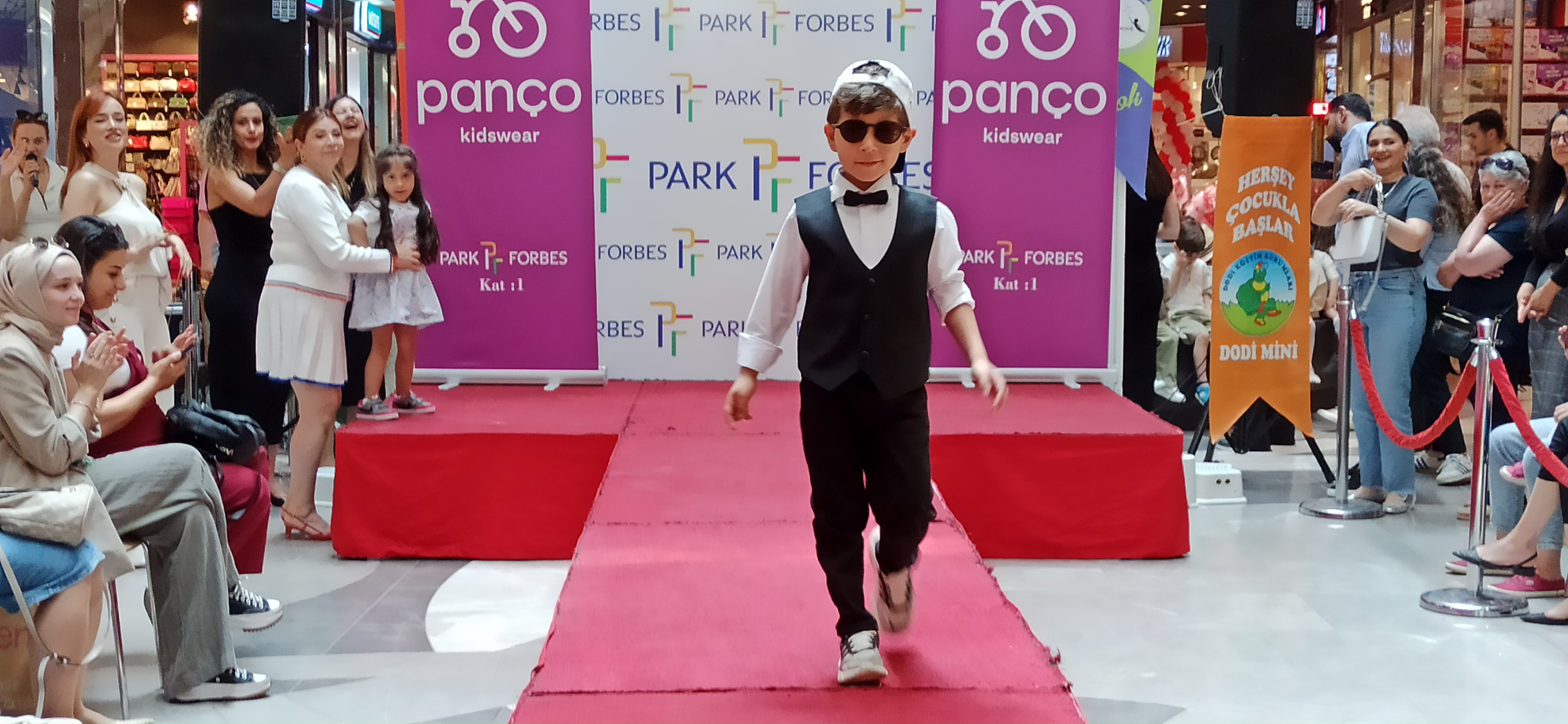 Dodi Defile (6)