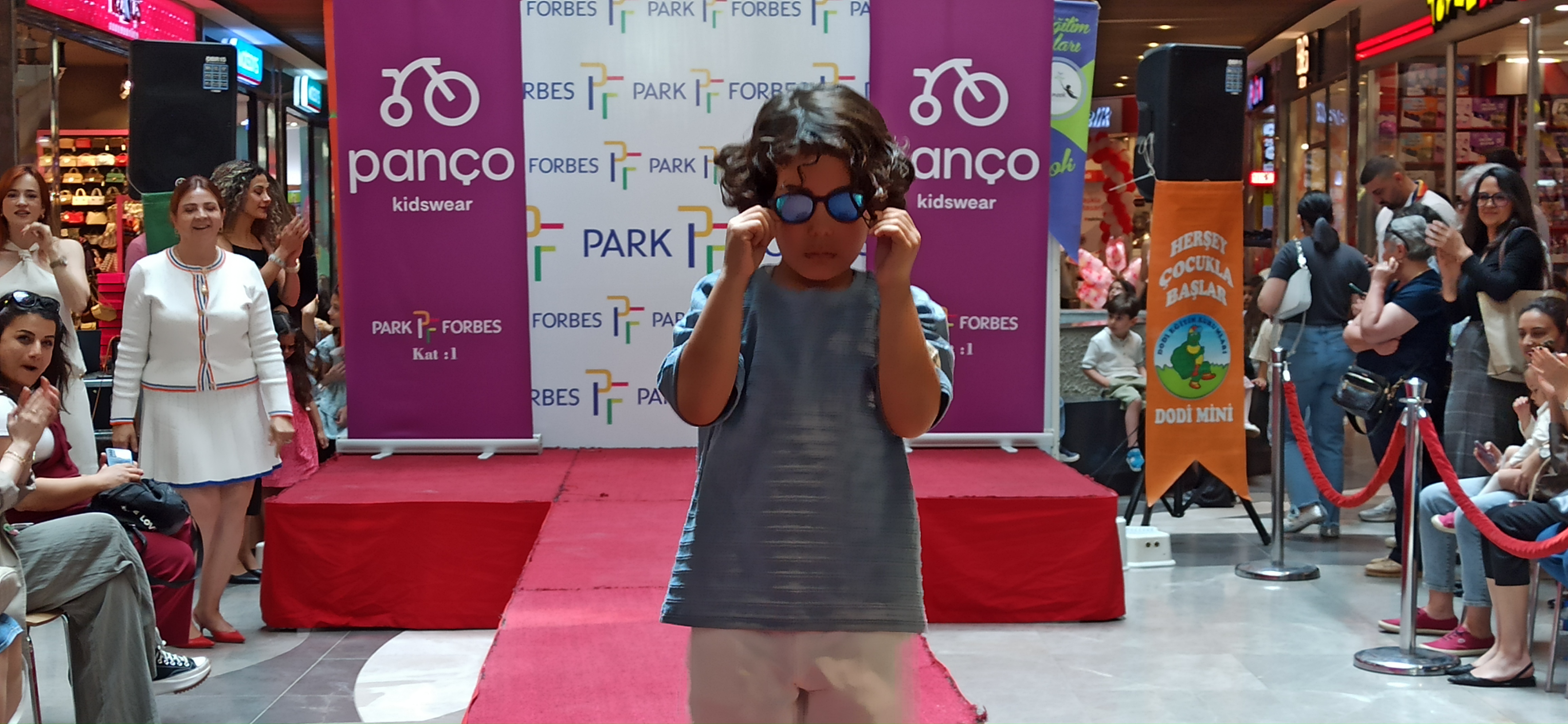 Dodi Defile (8)