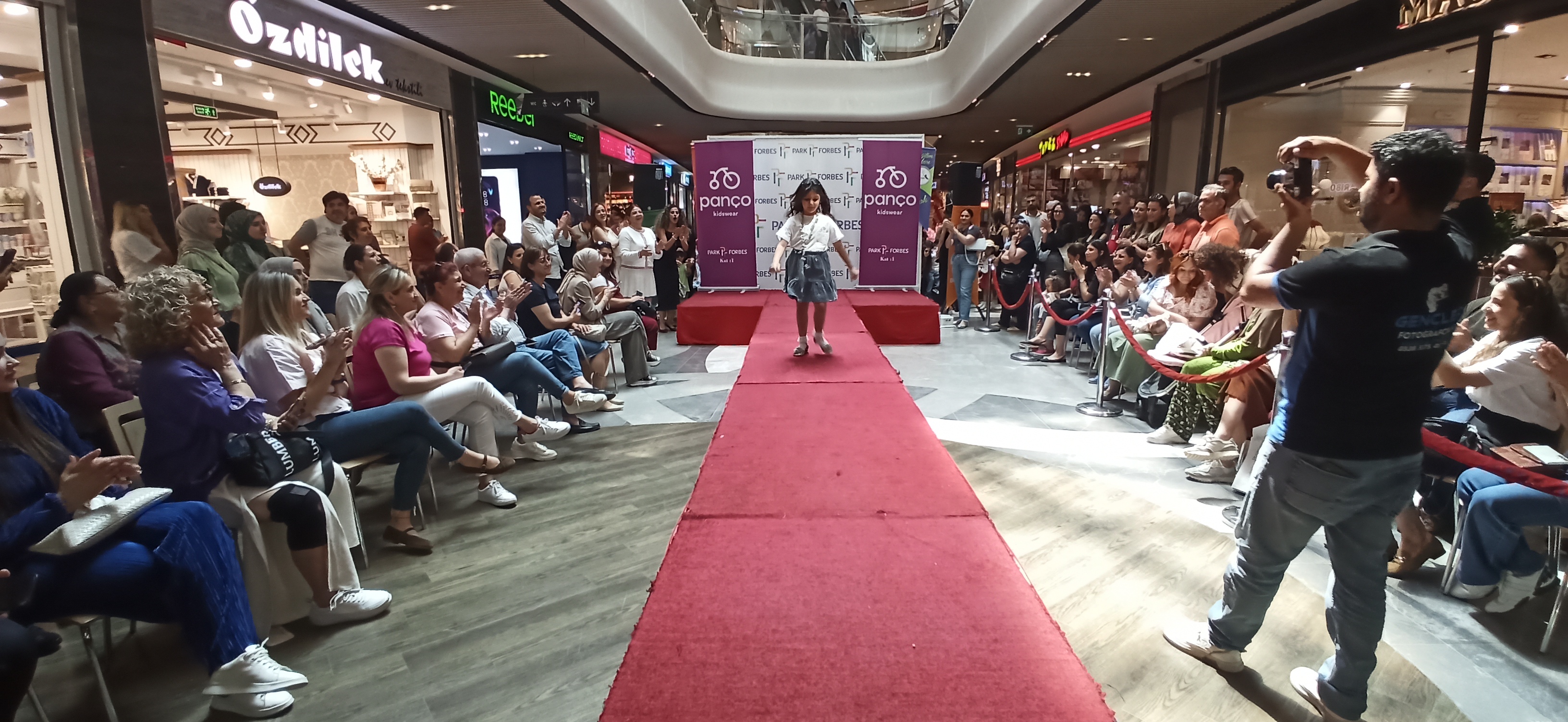 Dodi Defile (9)
