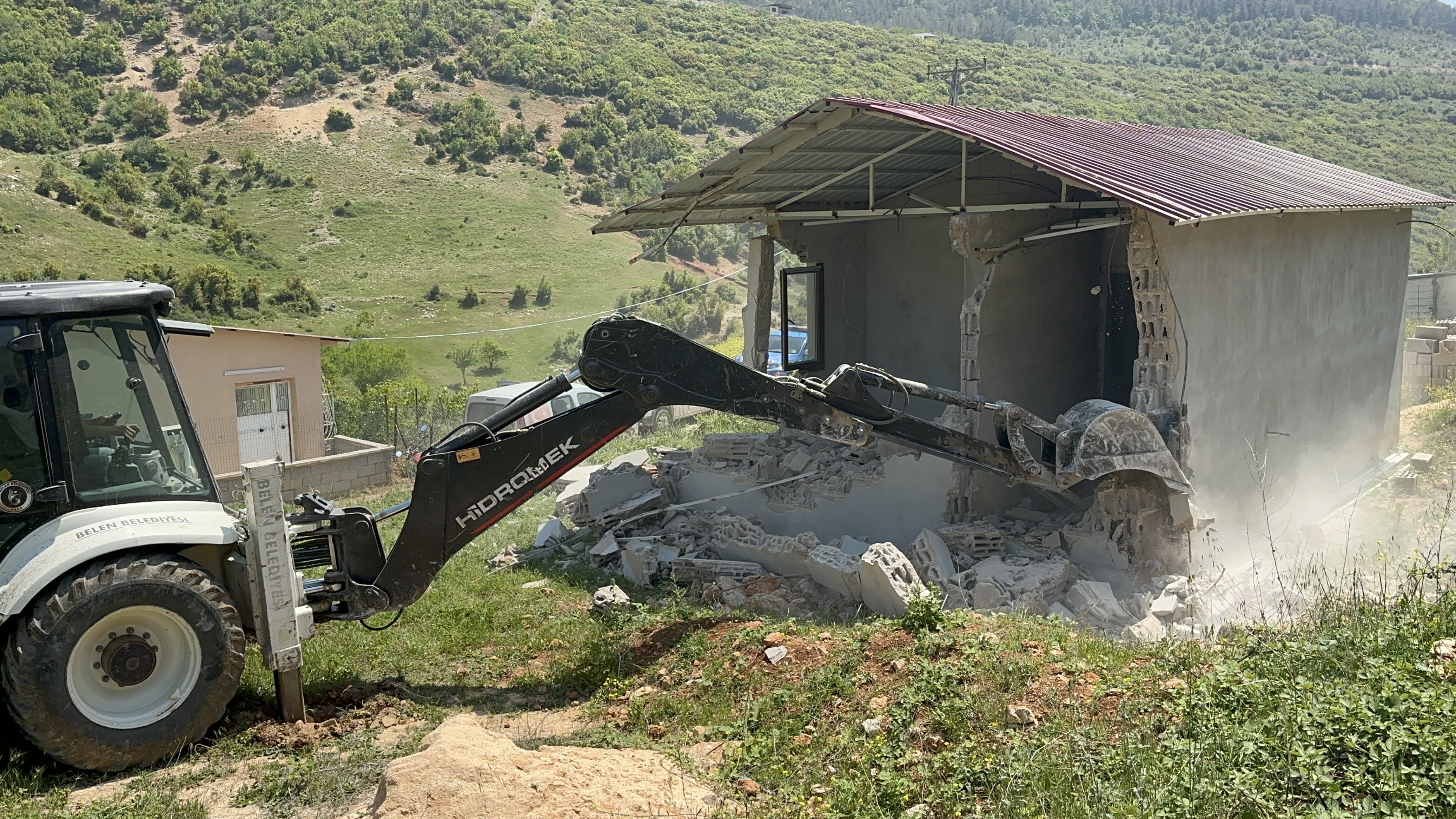 Kacak Yapi (2)