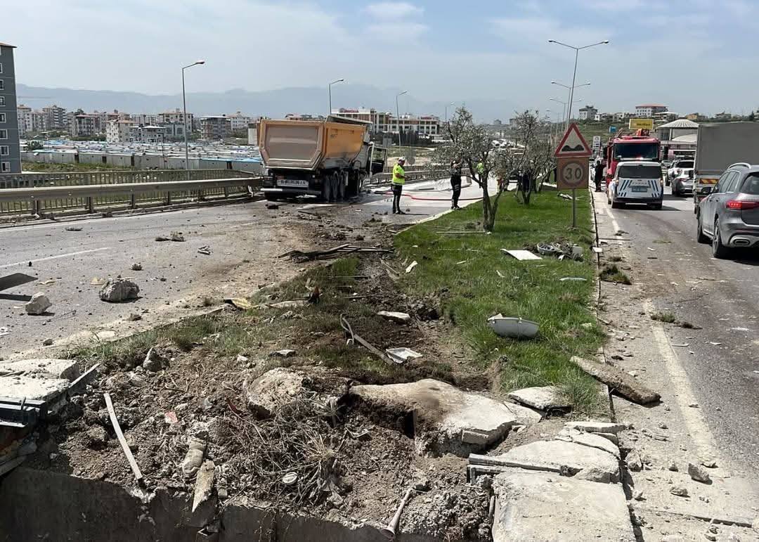 Kamyon Refuje Carpti (1)
