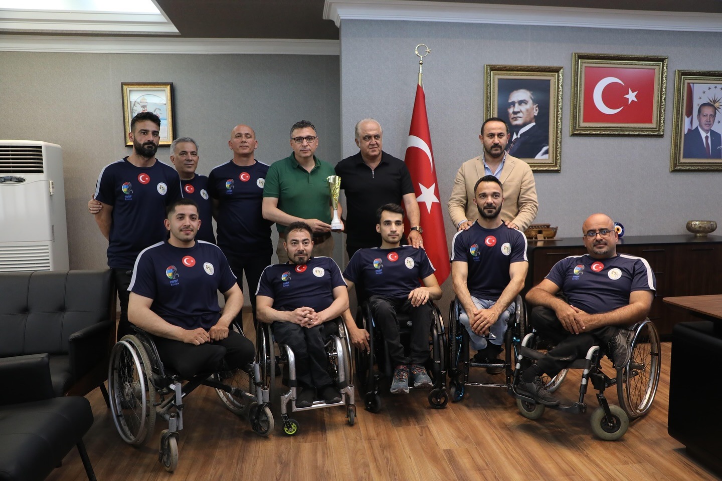 Sampiyonlara Tebrik (2)