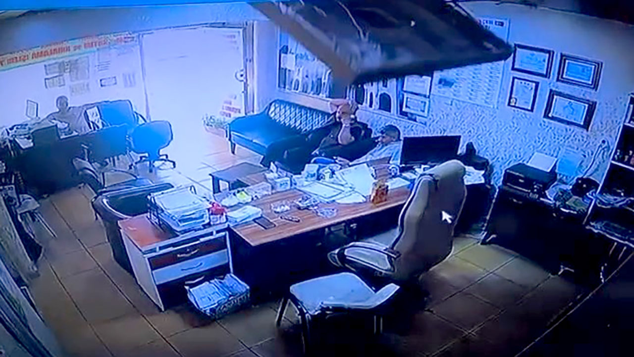 Whatsapp Video 2025 06 05 At 18.22.45.Mp4 Snapshot 00.04.175