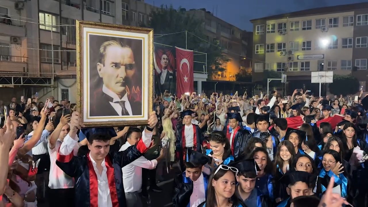 Namik Kemal Tören .Mp4 Snapshot 04.36.235