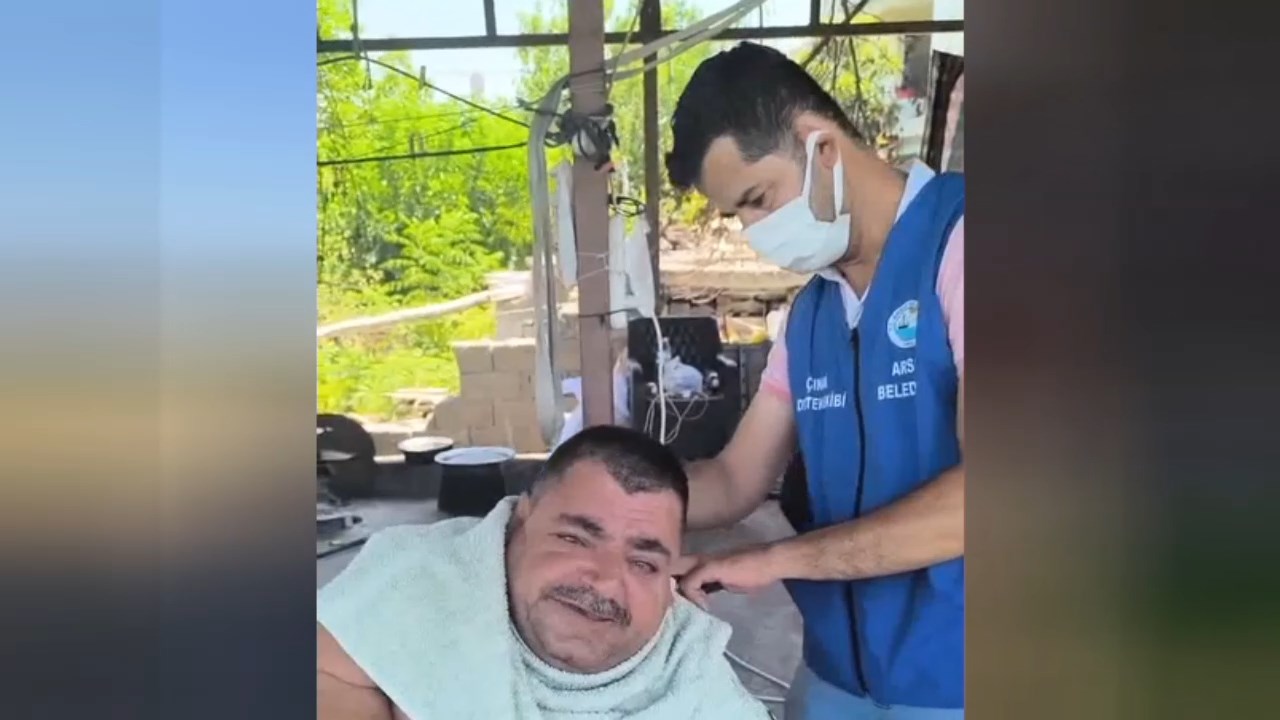 Arsuz Belediyesinden Kuafor Destegi.mp4 Snapshot 00.33.871