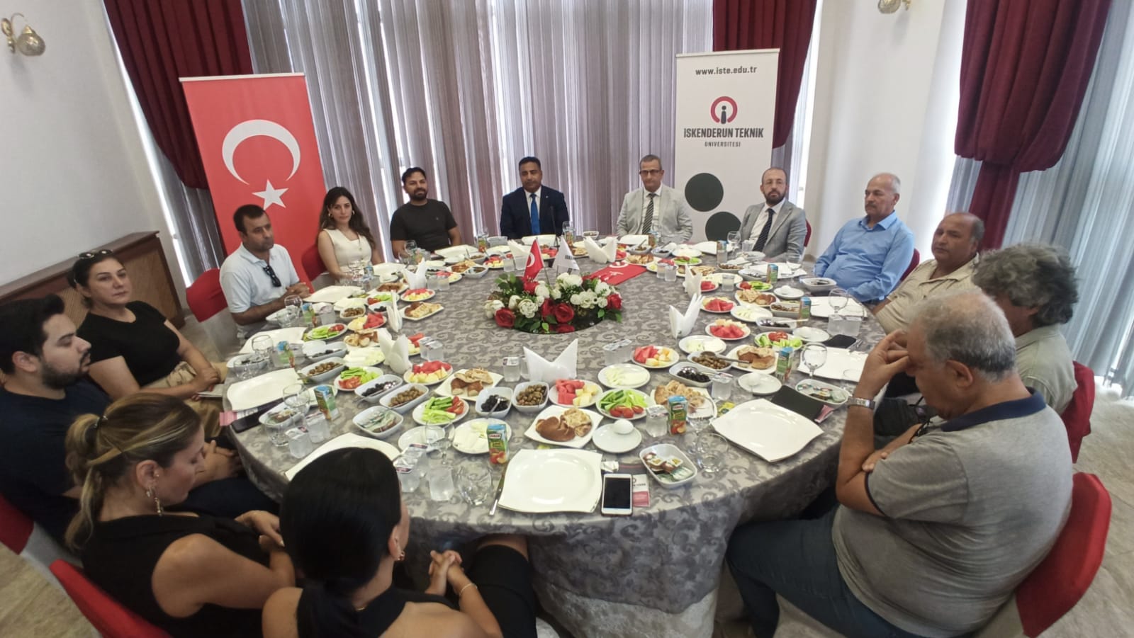 Iste Toplanti (1)