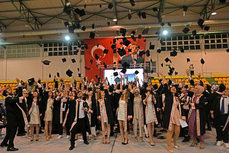 Mkü Tıp Mezunları+1