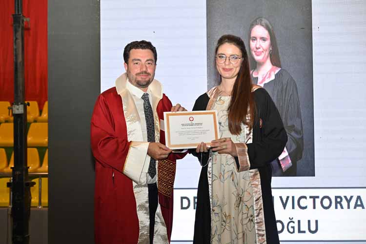 Mkü Tıp Mezunları+6