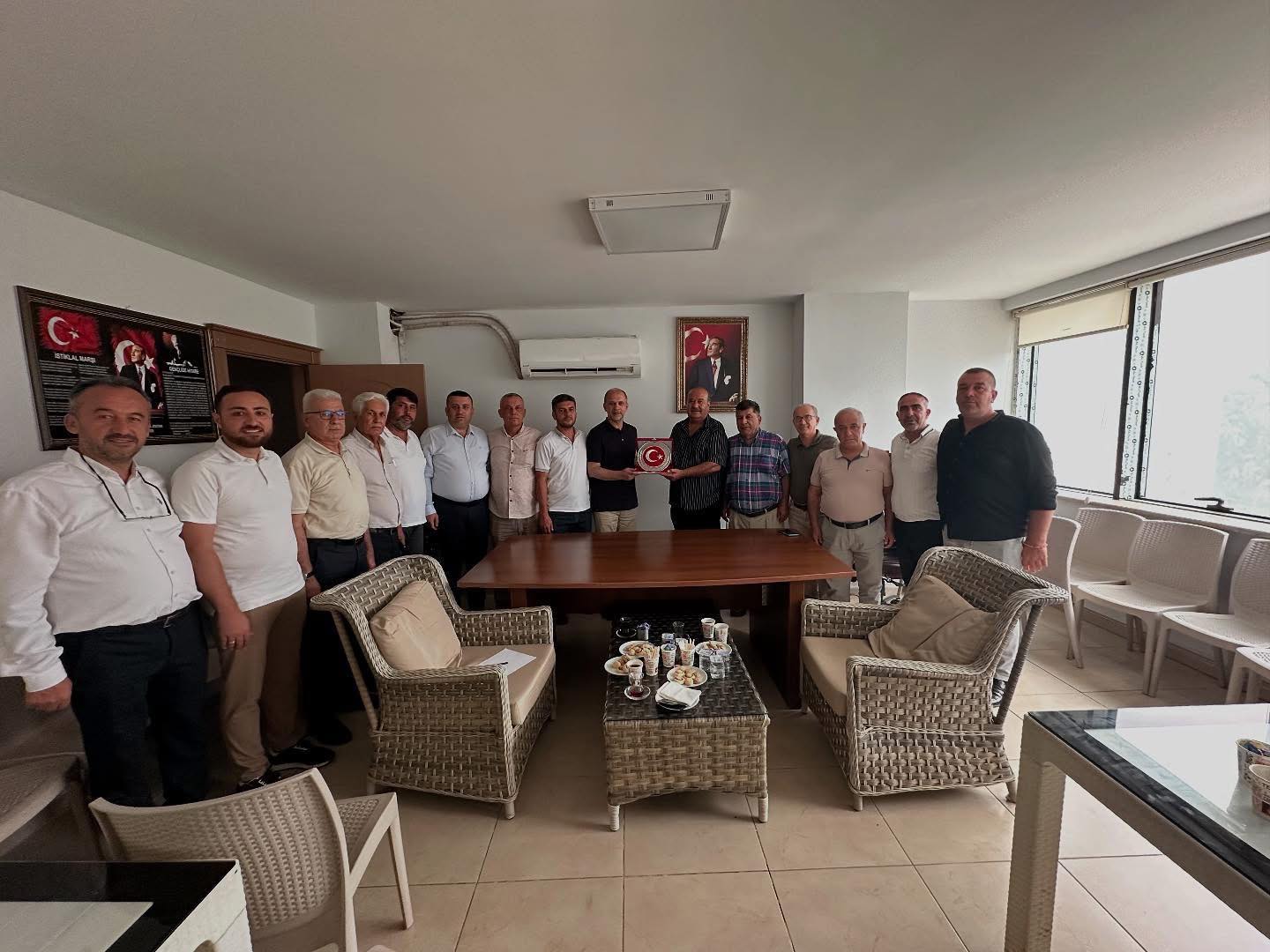 527746037 24513555944905599 8939864501944999449 N