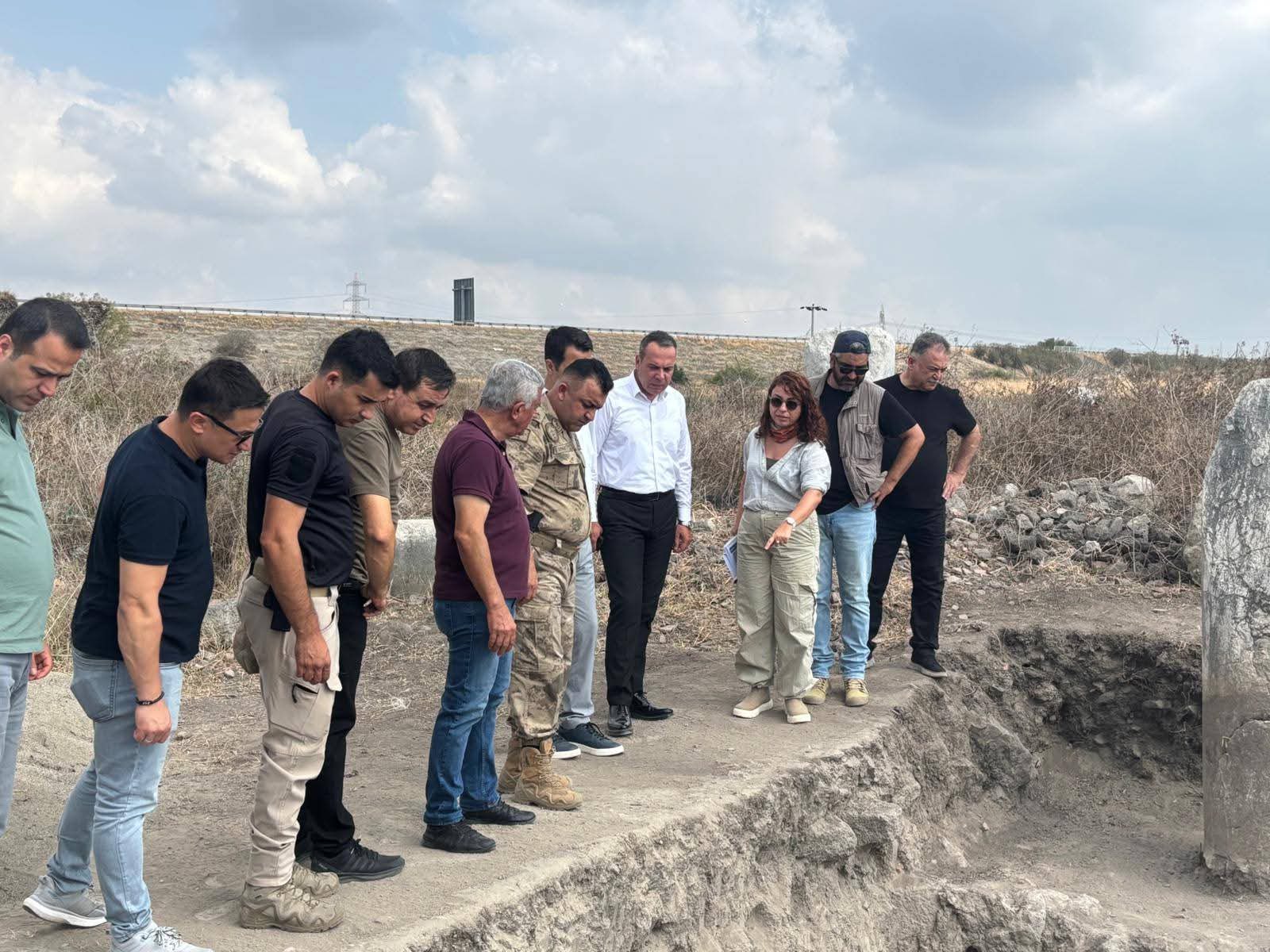 535094109 1166064985554990 3742474240399527793 N