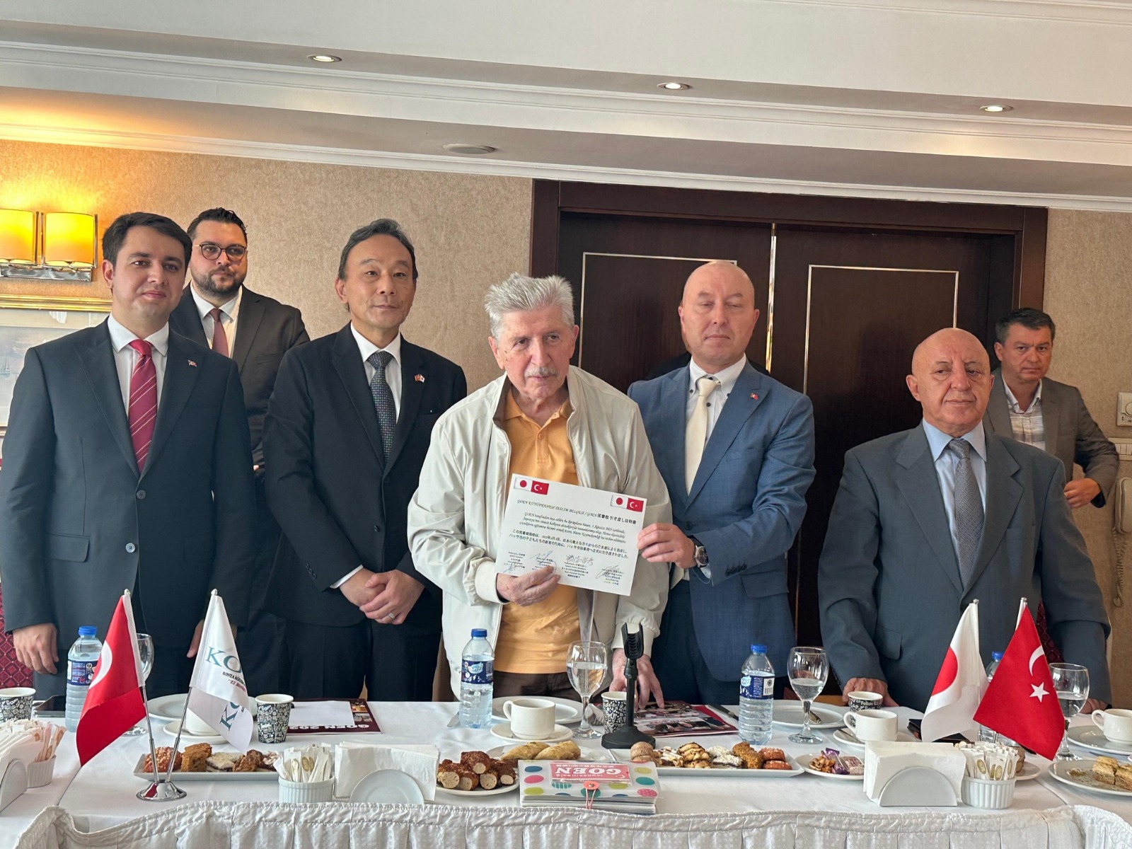 Japon Kutuphanesi (1)