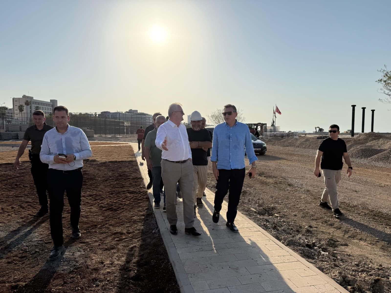 Sahili Incelediler (4)