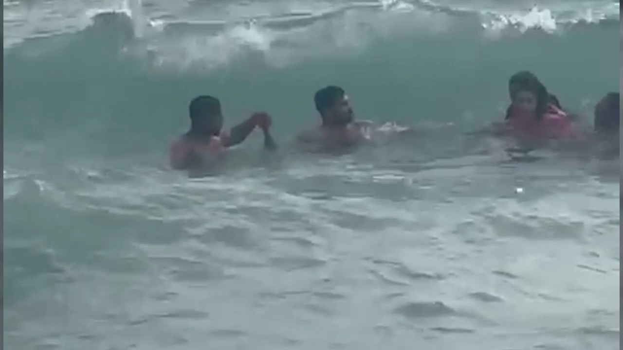 Samandag Bogulma Tehlikesi.mp4 Snapshot 00.32.956