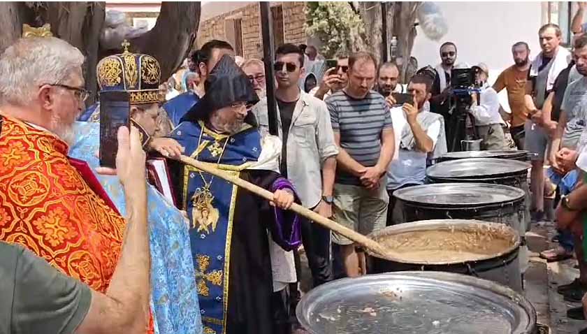 Uzum Bayramı Ermeni Kilisesi+1