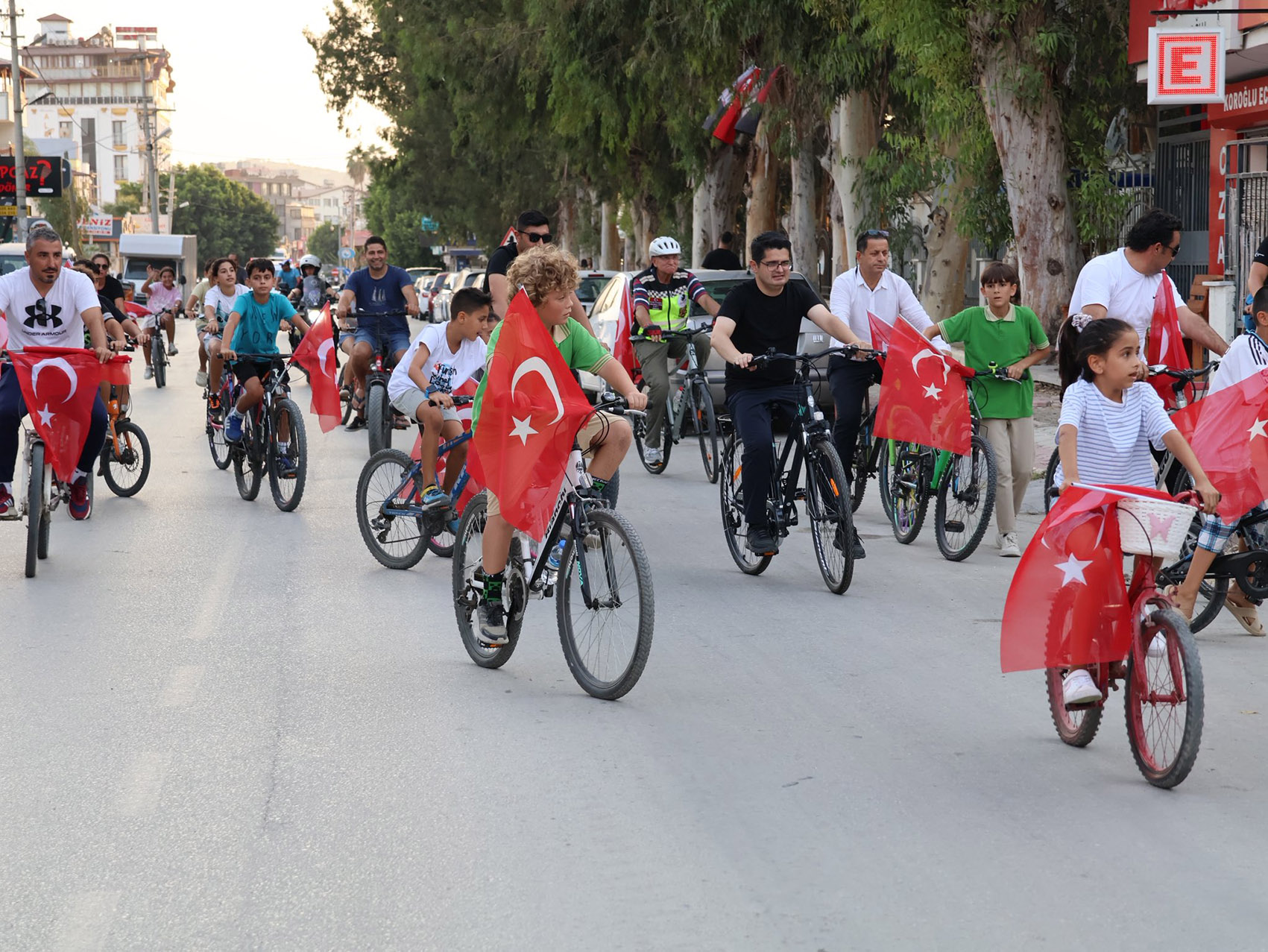 555846915 18397281124142907 511483774423549714 N