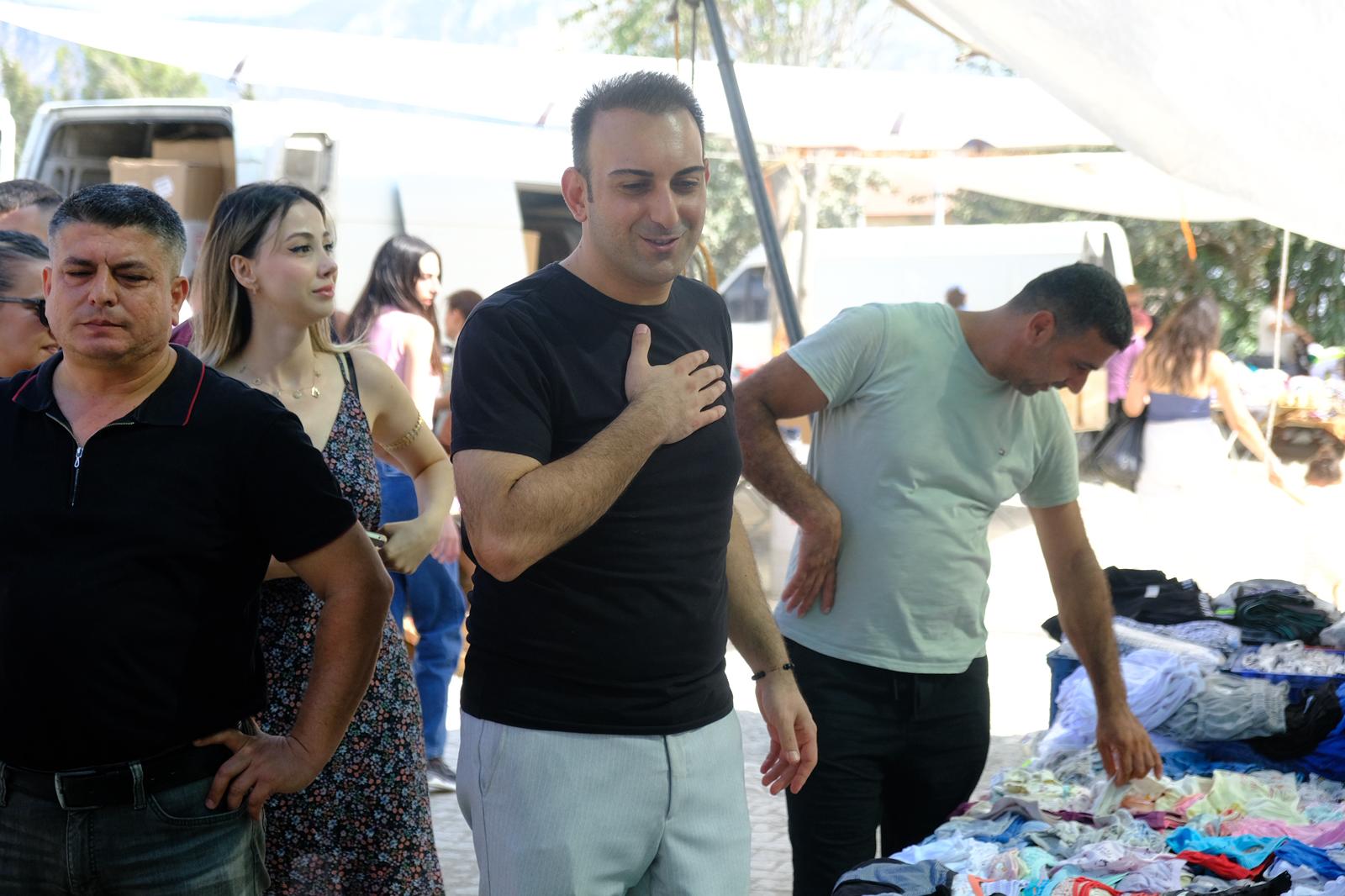 Baskan Ozgun Pazarda (1)