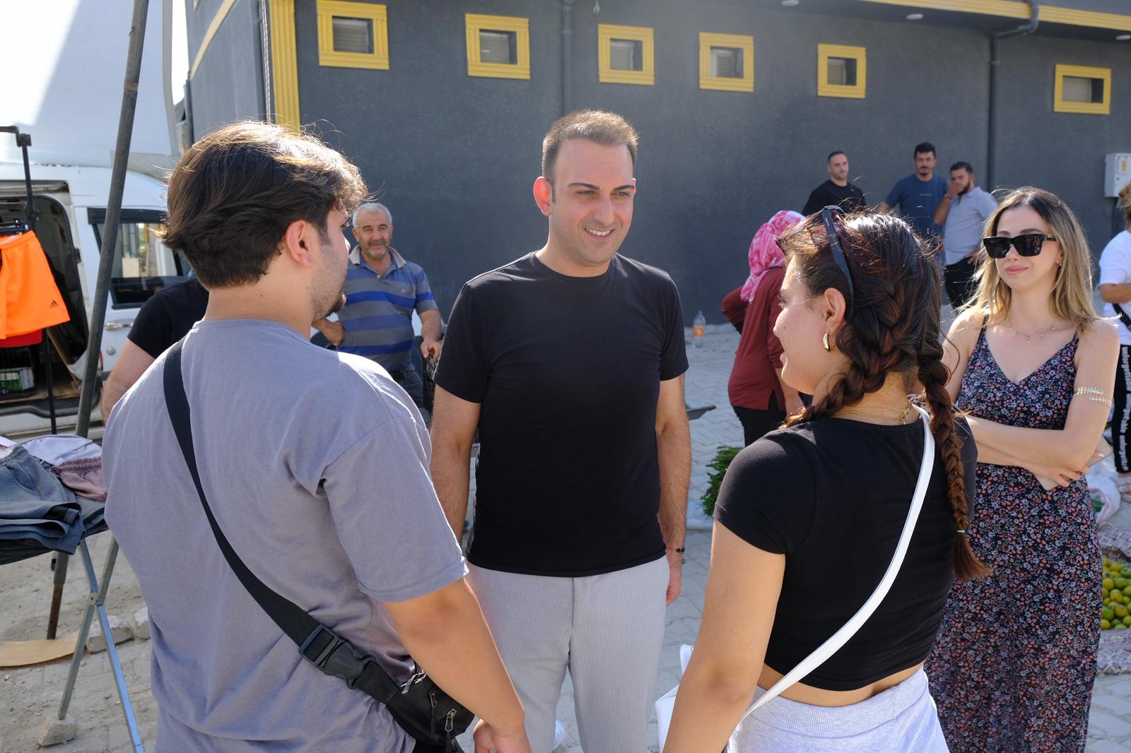 Baskan Ozgun Pazarda (2)