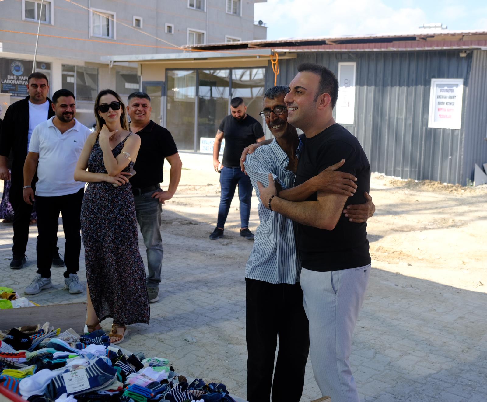 Baskan Ozgun Pazarda (4)