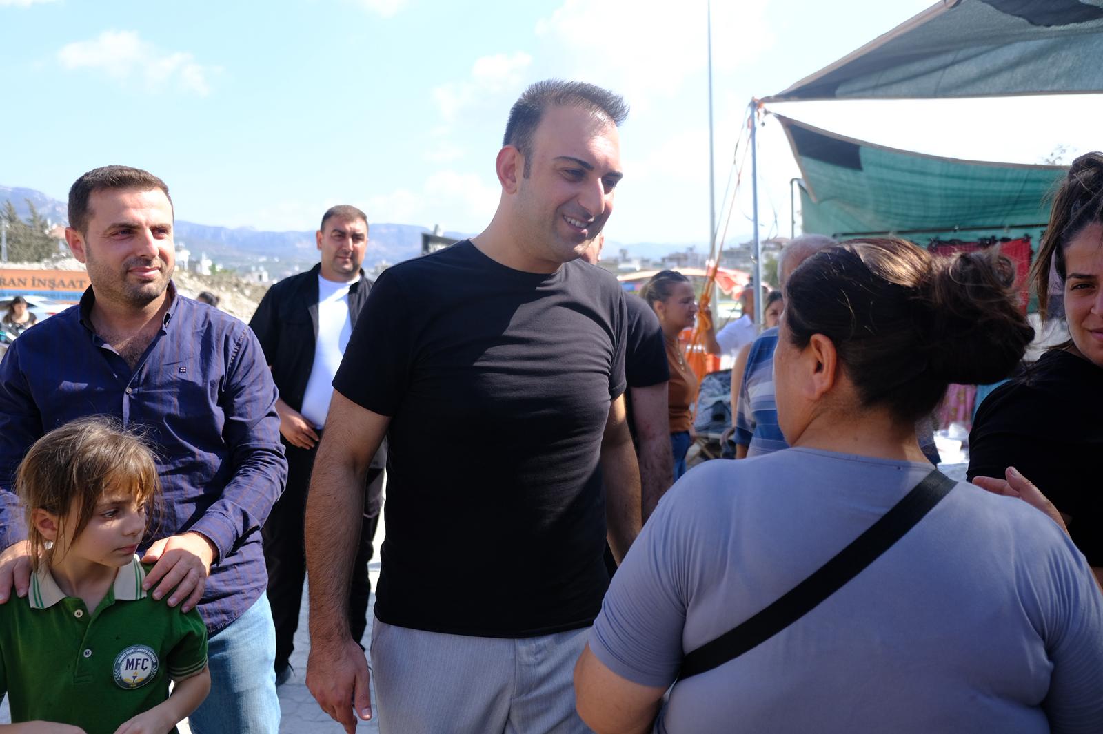 Baskan Ozgun Pazarda (5)