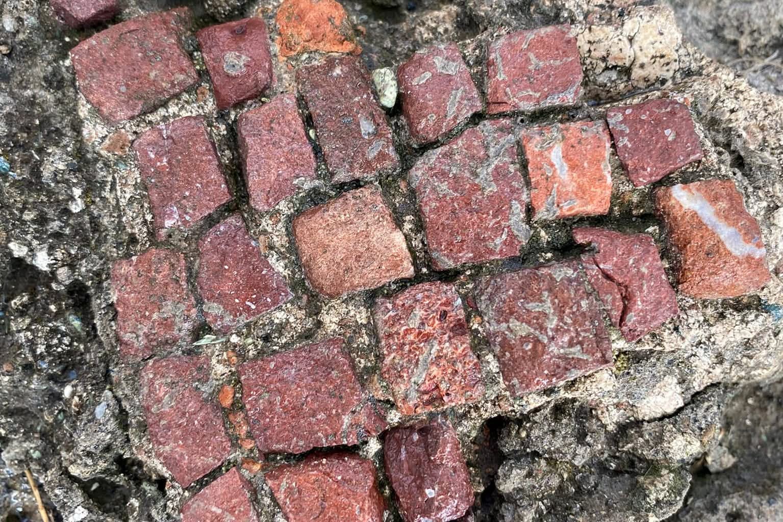 Erin Issos Takvim Mazaigi (2)