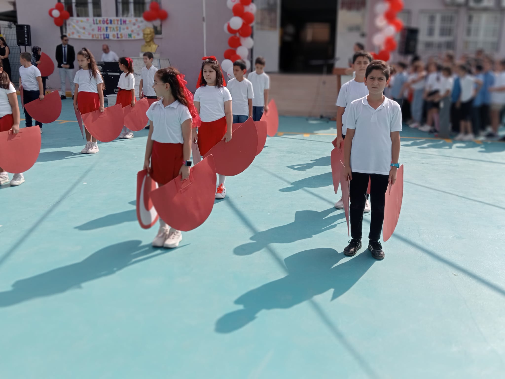 Erzin Ilkogretim Haftasi (1)