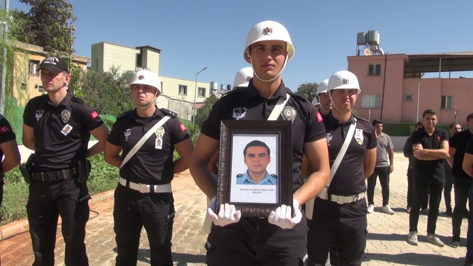 Genc Polis Kalbine Yenildi (4)