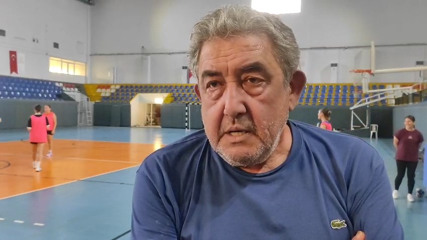 Isk Bel Kadin Hentbol Takimi (6)