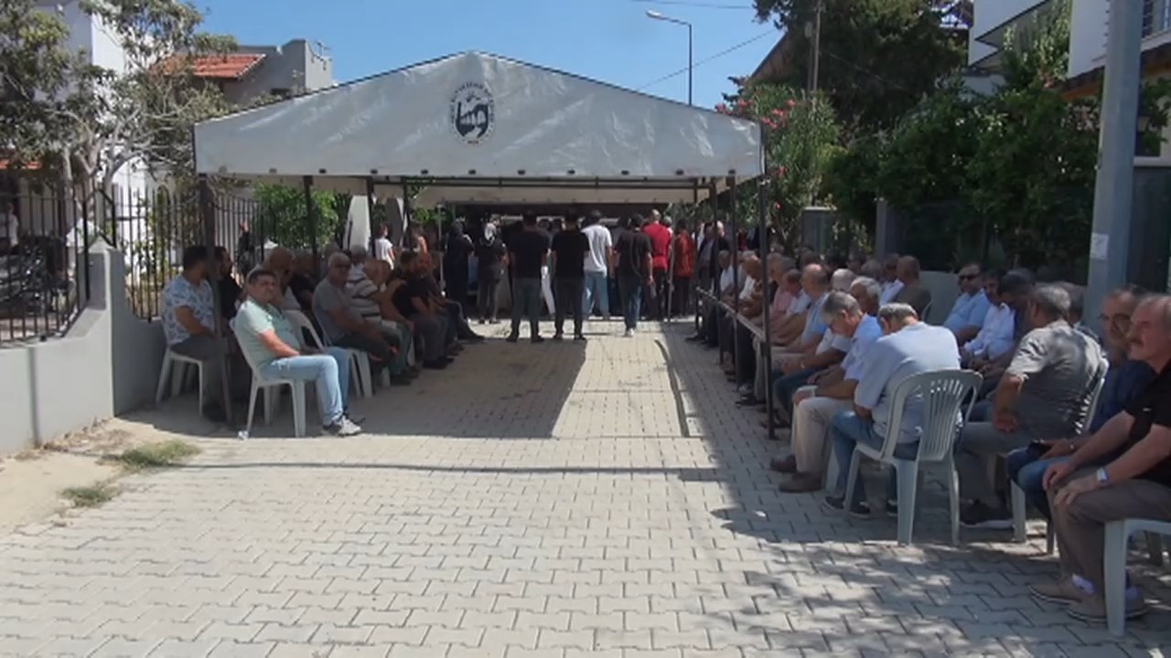 Uyar Topraga Verildi (1)