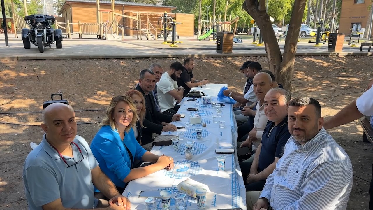 Isk Is Insanlari Platformu (1)