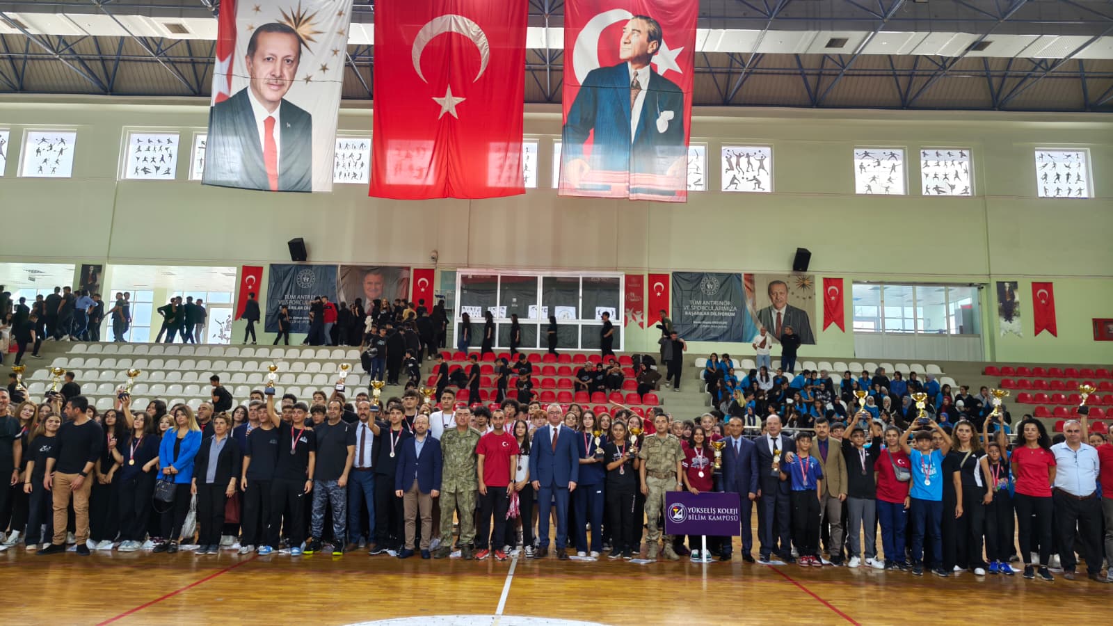 Kupalari Verildi (5)