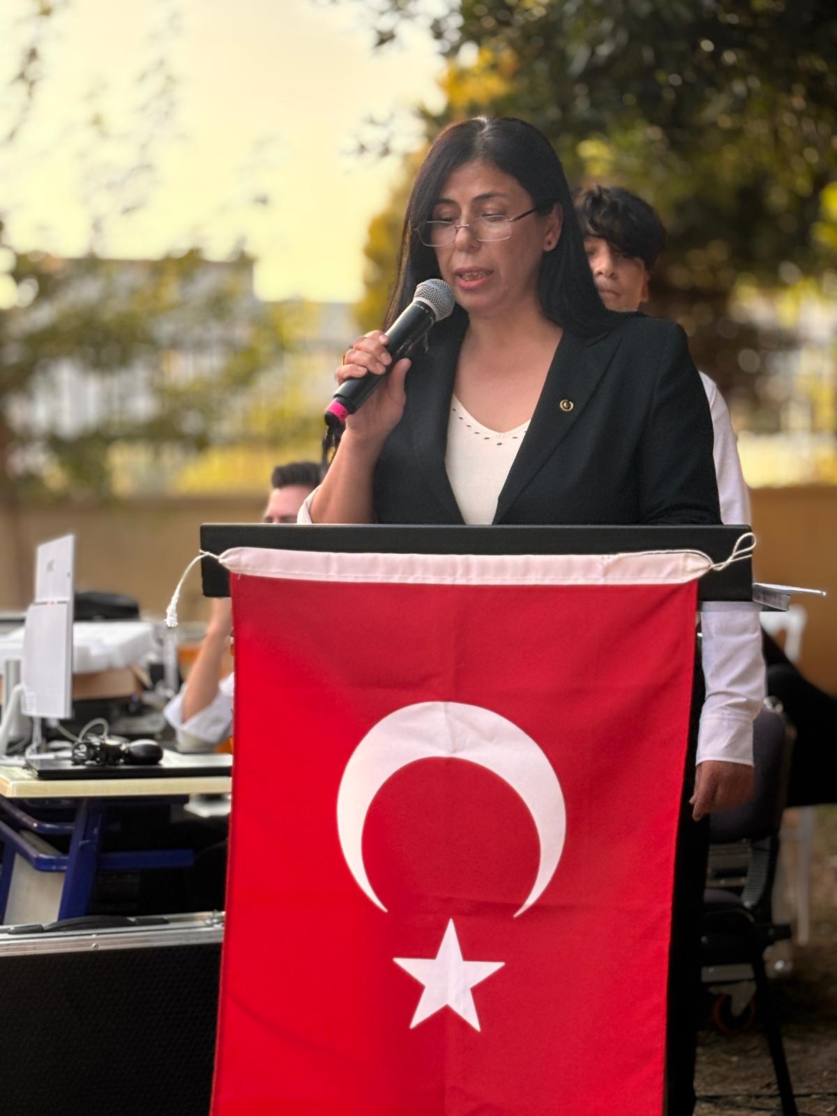 Sumer Okullarinda Cumhuriyet (1)