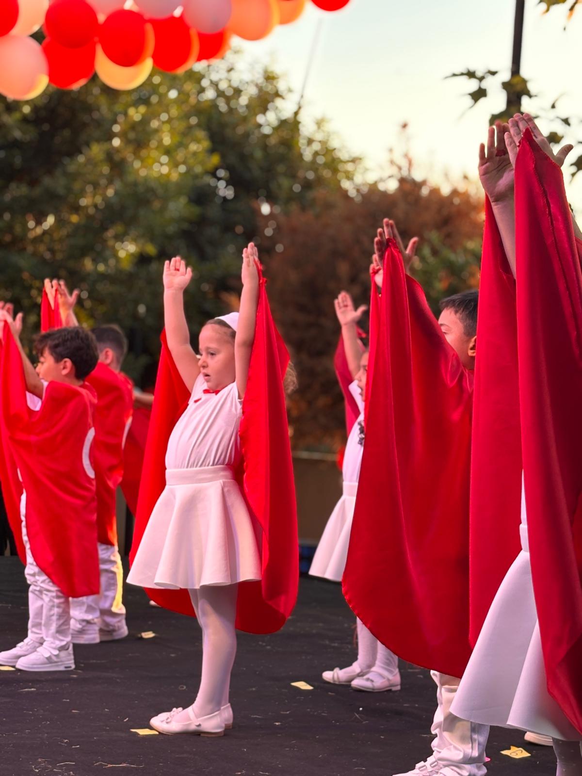 Sumer Okullarinda Cumhuriyet (6)