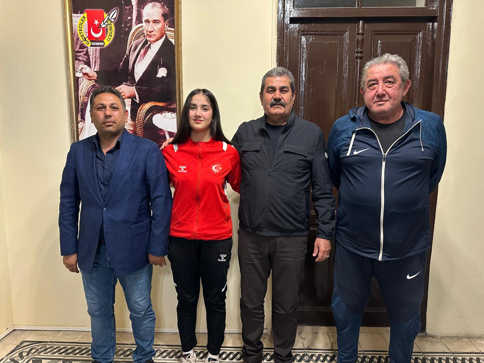 92A9E60A Df69 433D 97Bb 03006B426603