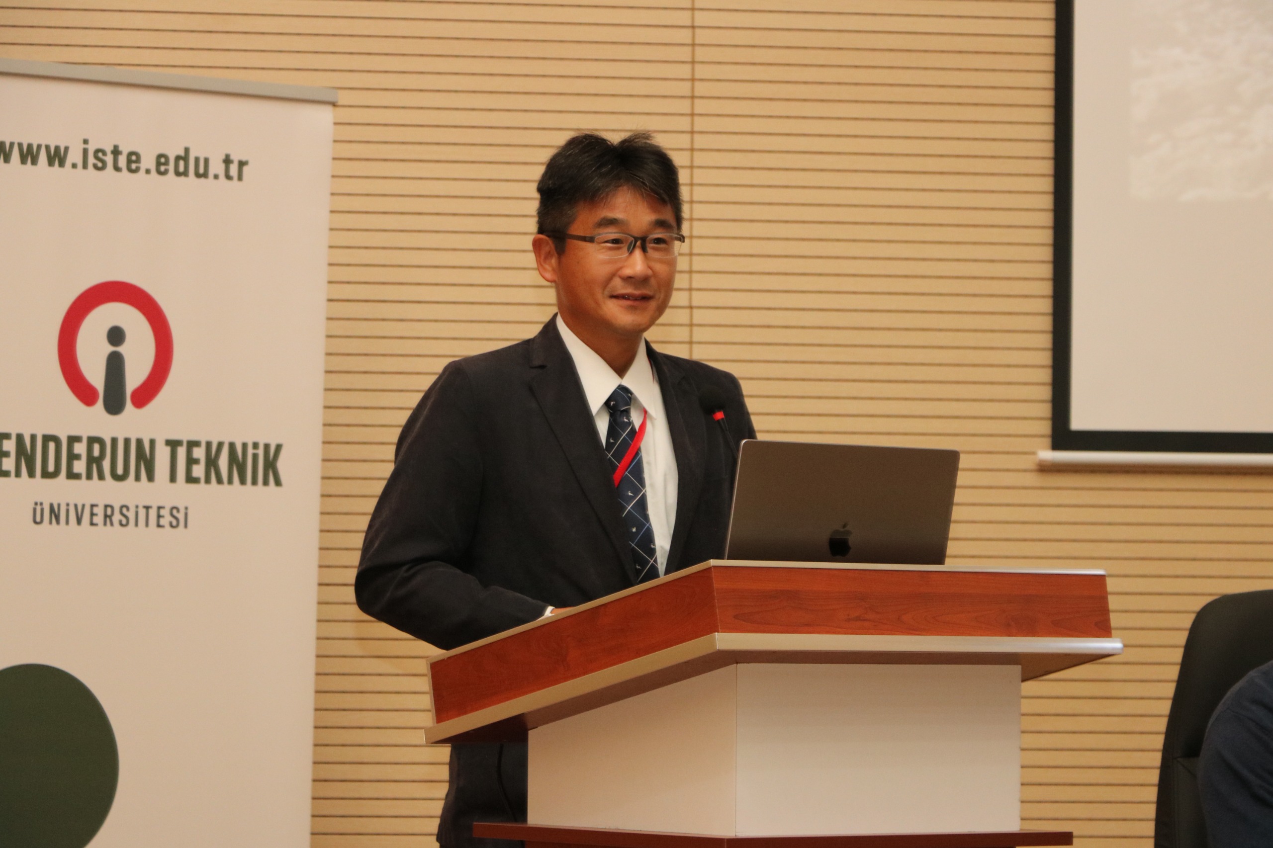 Iste Japon Bilim Insanları (14)