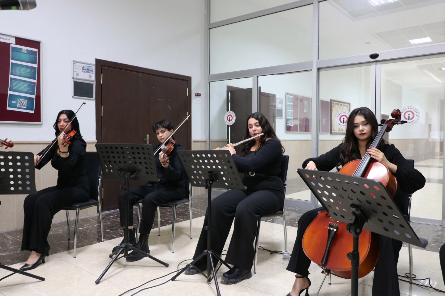 Isteli Ogretmenler Icin Caldi (3)