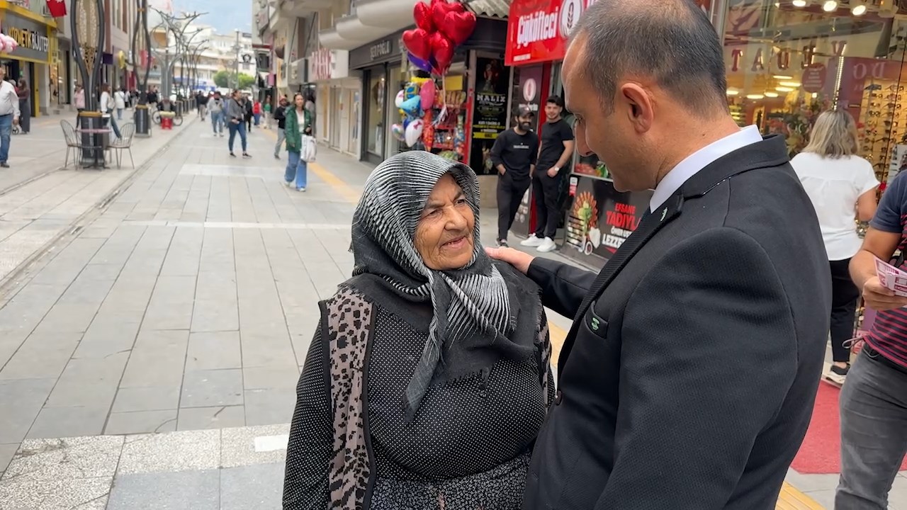 Kadın Hakları .Mp4 Snapshot 00.47.999