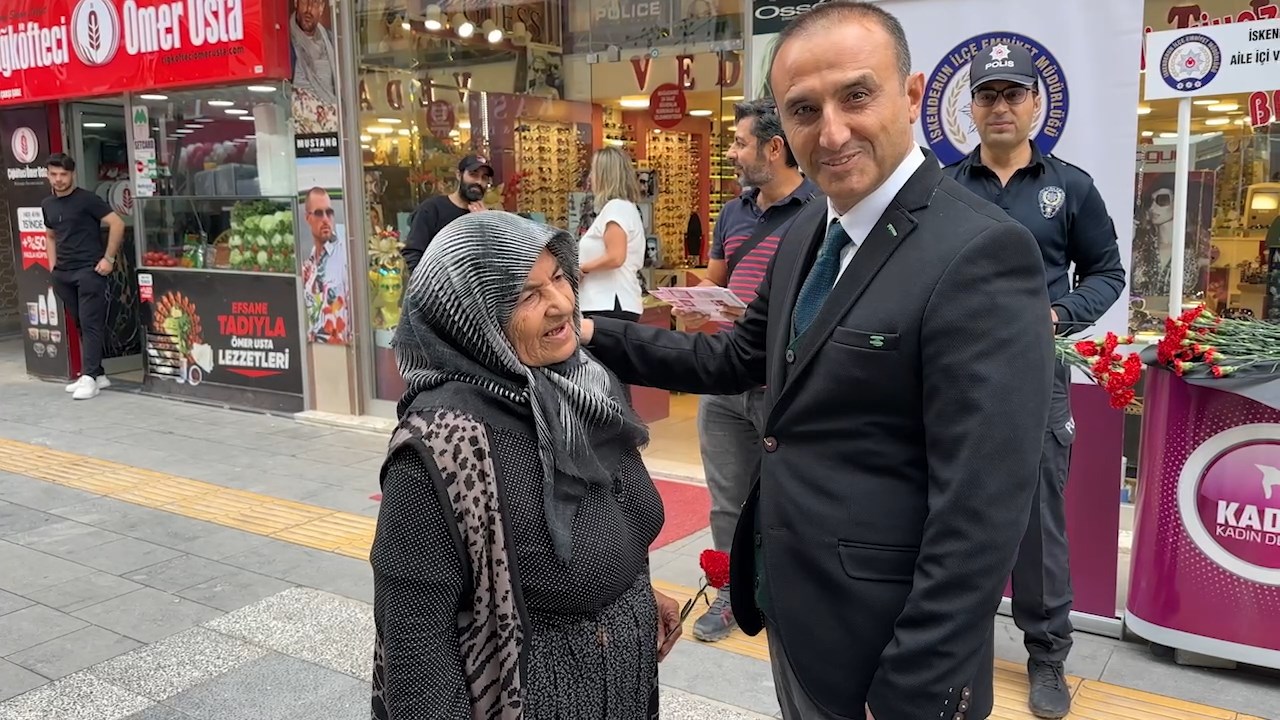 Kadın Hakları .Mp4 Snapshot 01.00.217