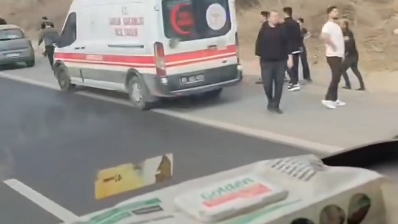 Kaza Yapan Arac Zeytinlik Yakti (2)