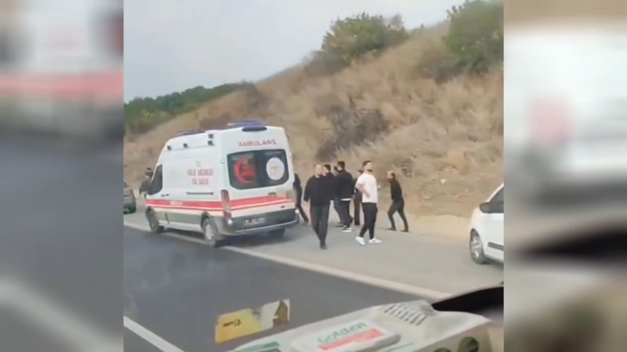 Kaza Yapan Arac Zeytinlik Yakti (6)