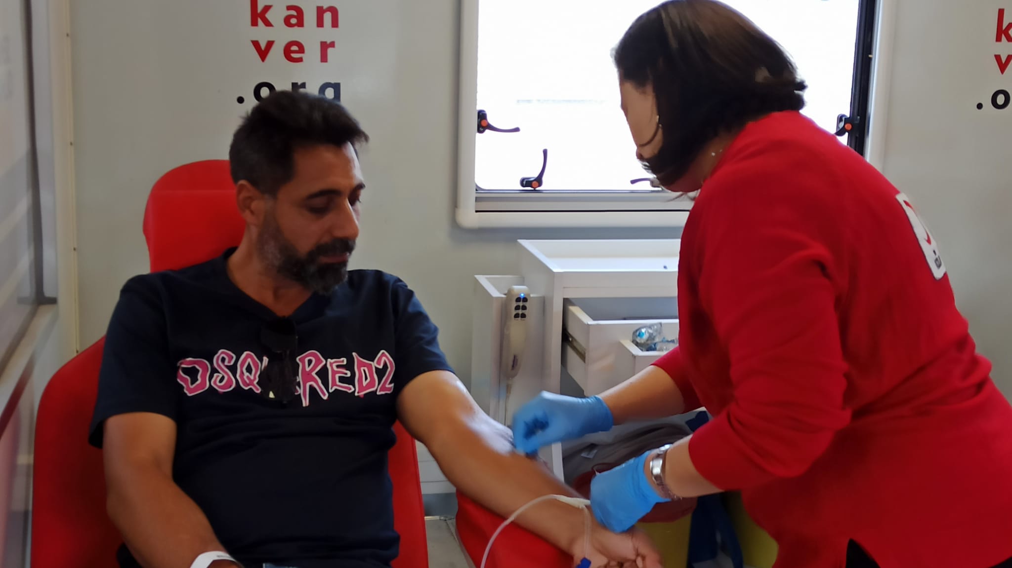 Mobil Kan Bagisi (2)