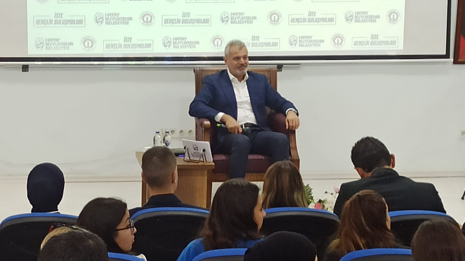 26181B05 1F62 451D 9722 2D6176Aaee9F