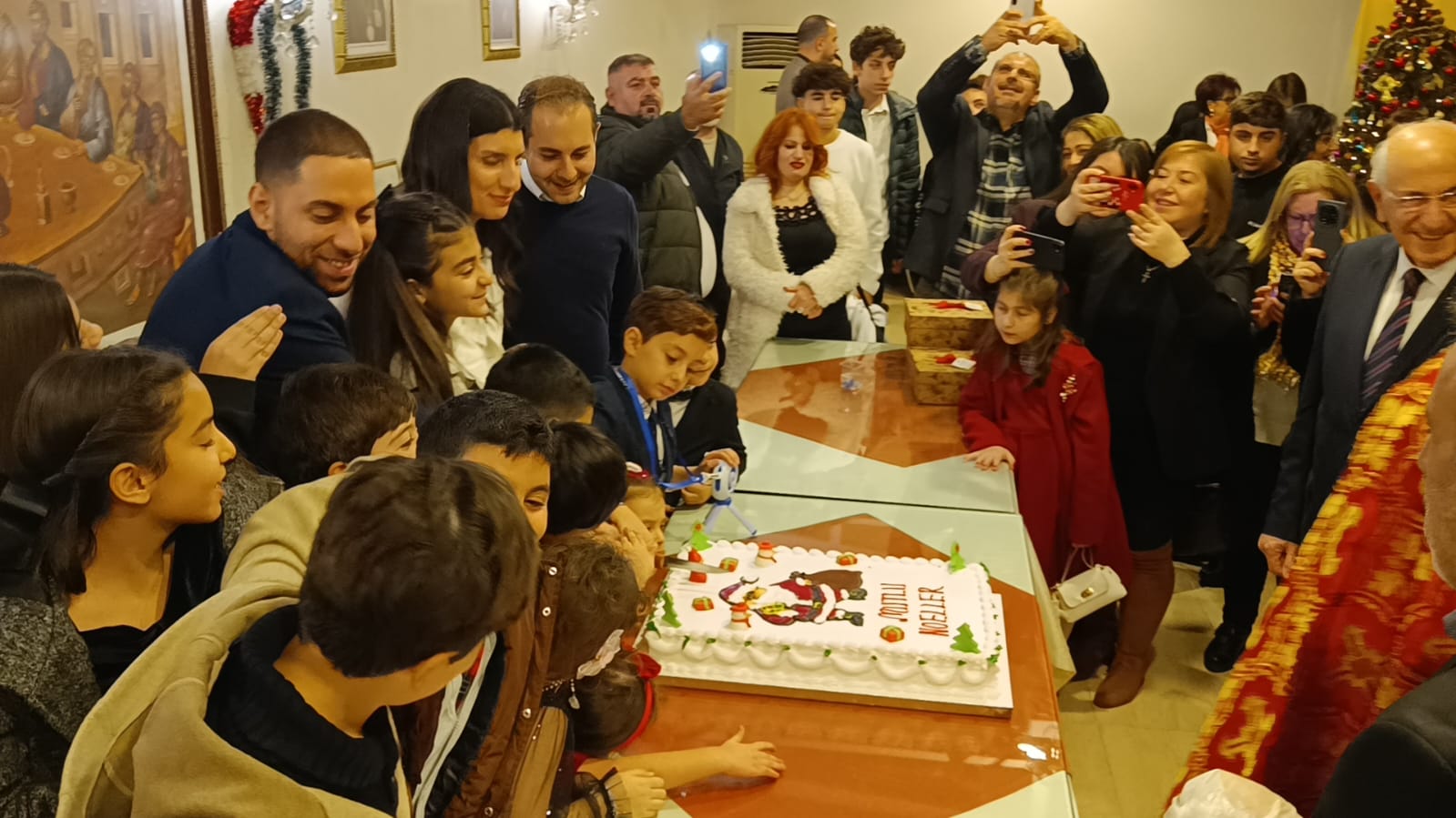 76Ed347F De5F 4E2D 9458 300C40D841C4